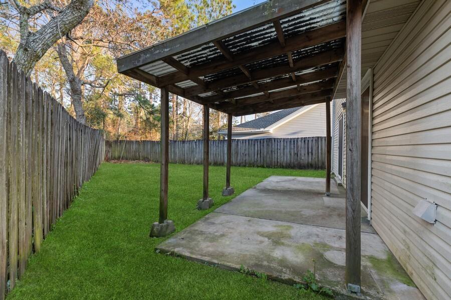 LAKE CHARLESTON - Residential