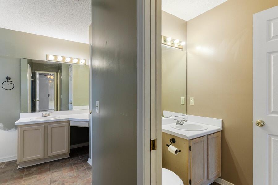 LAKE CHARLESTON - Residential