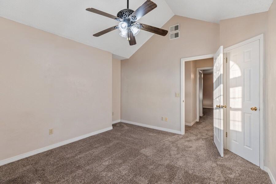 LAKE CHARLESTON - Residential