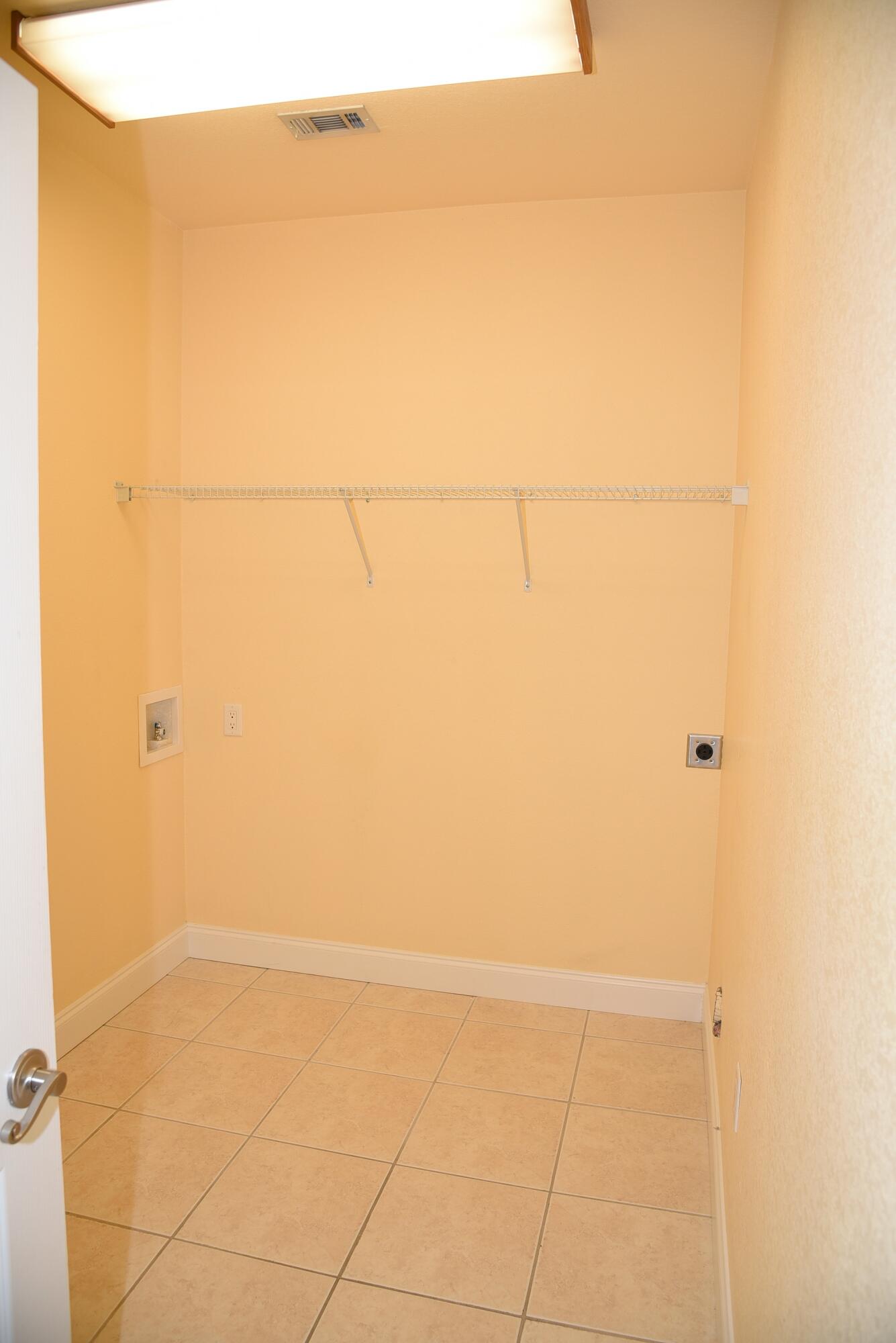 JEN LEA - Residential Lease