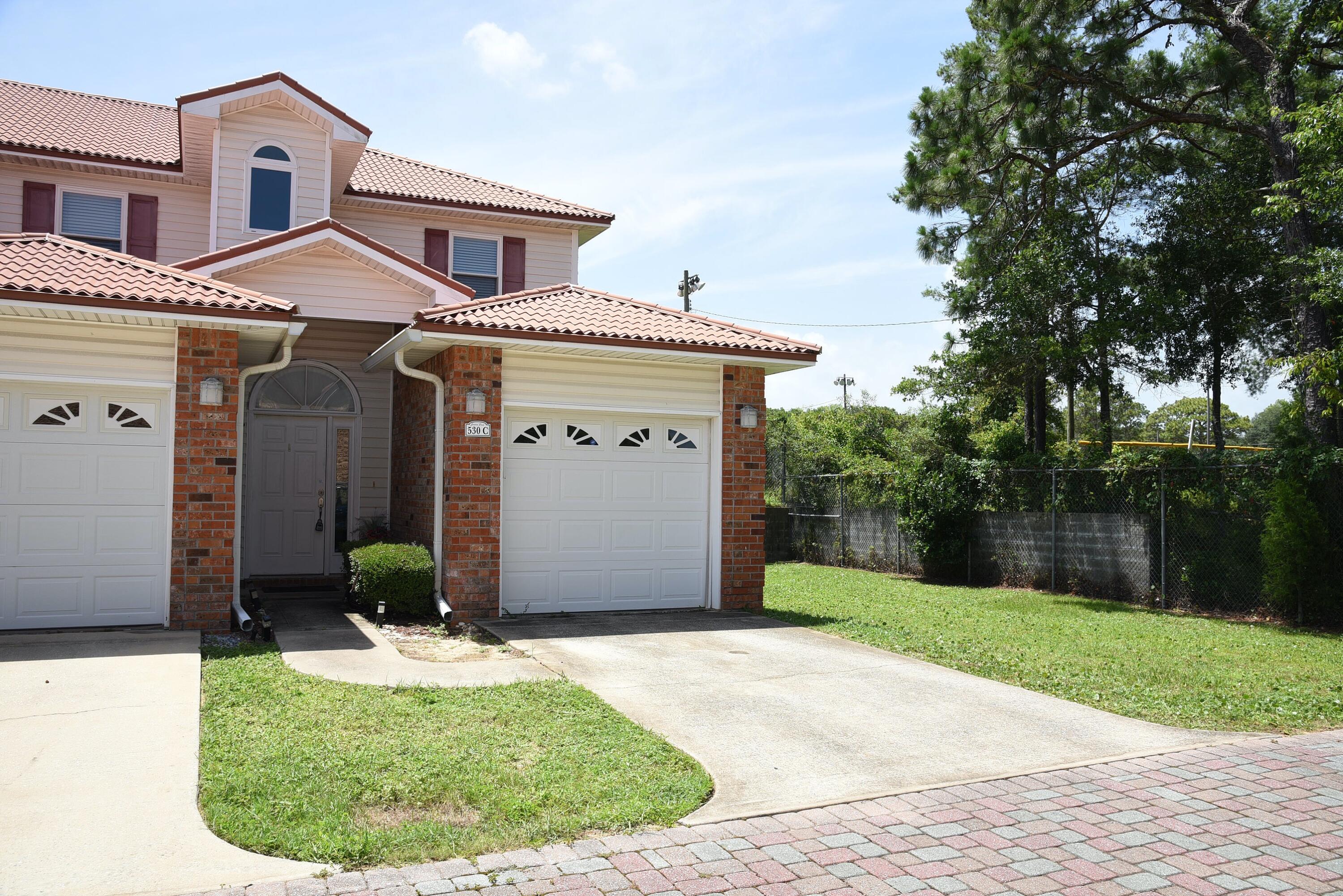 JEN LEA - Residential Lease