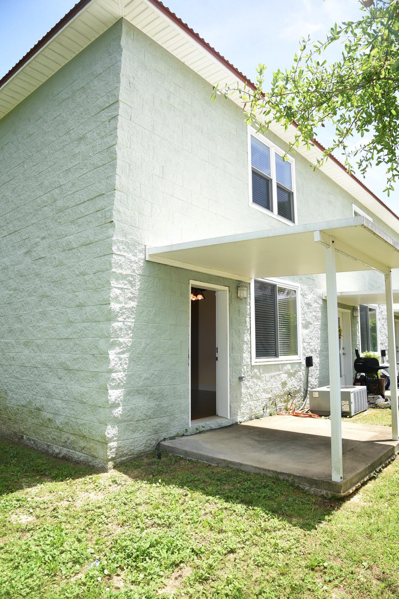 JEN LEA - Residential Lease