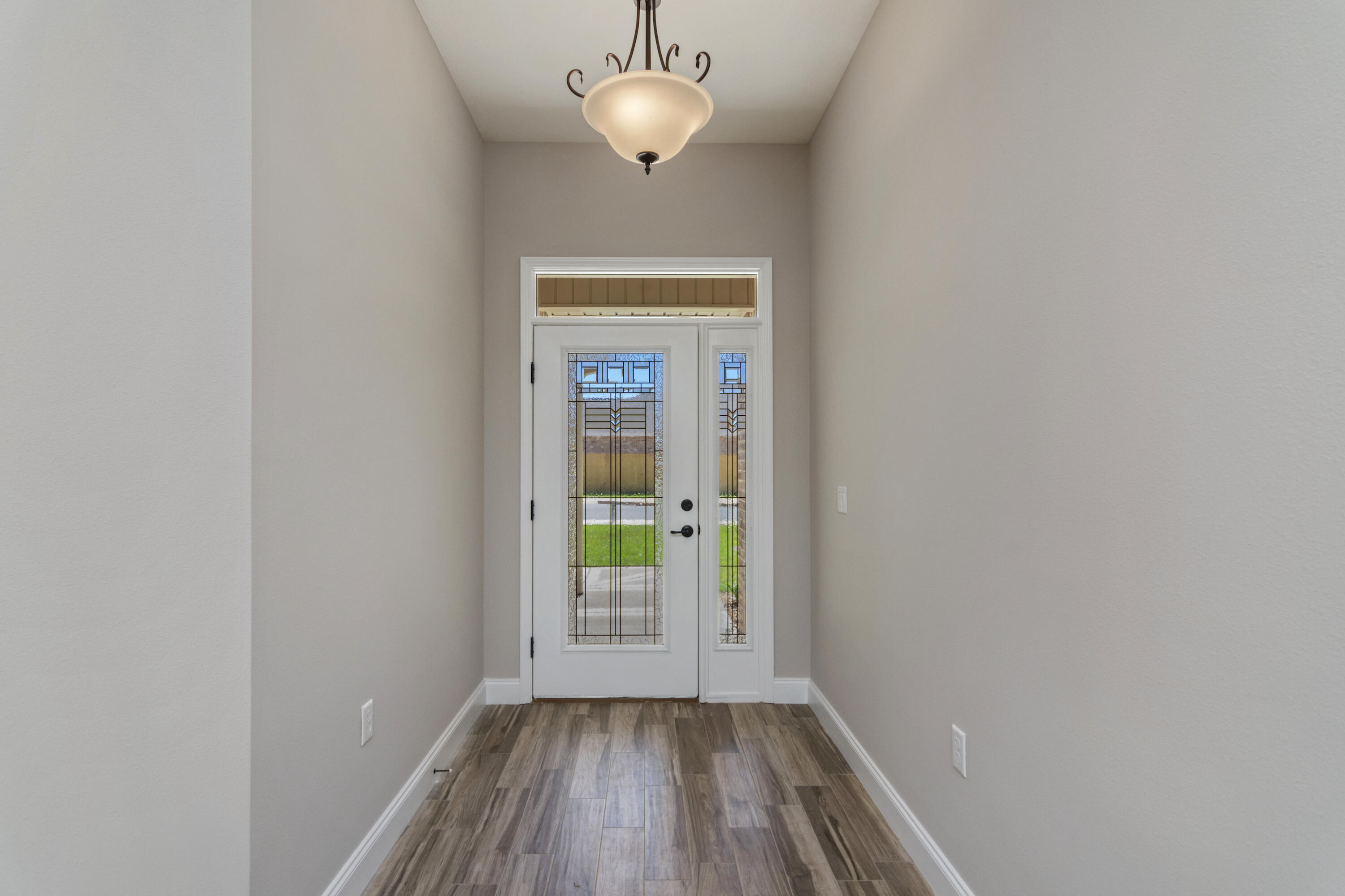 MCKENZIE MEADOWS - Residential