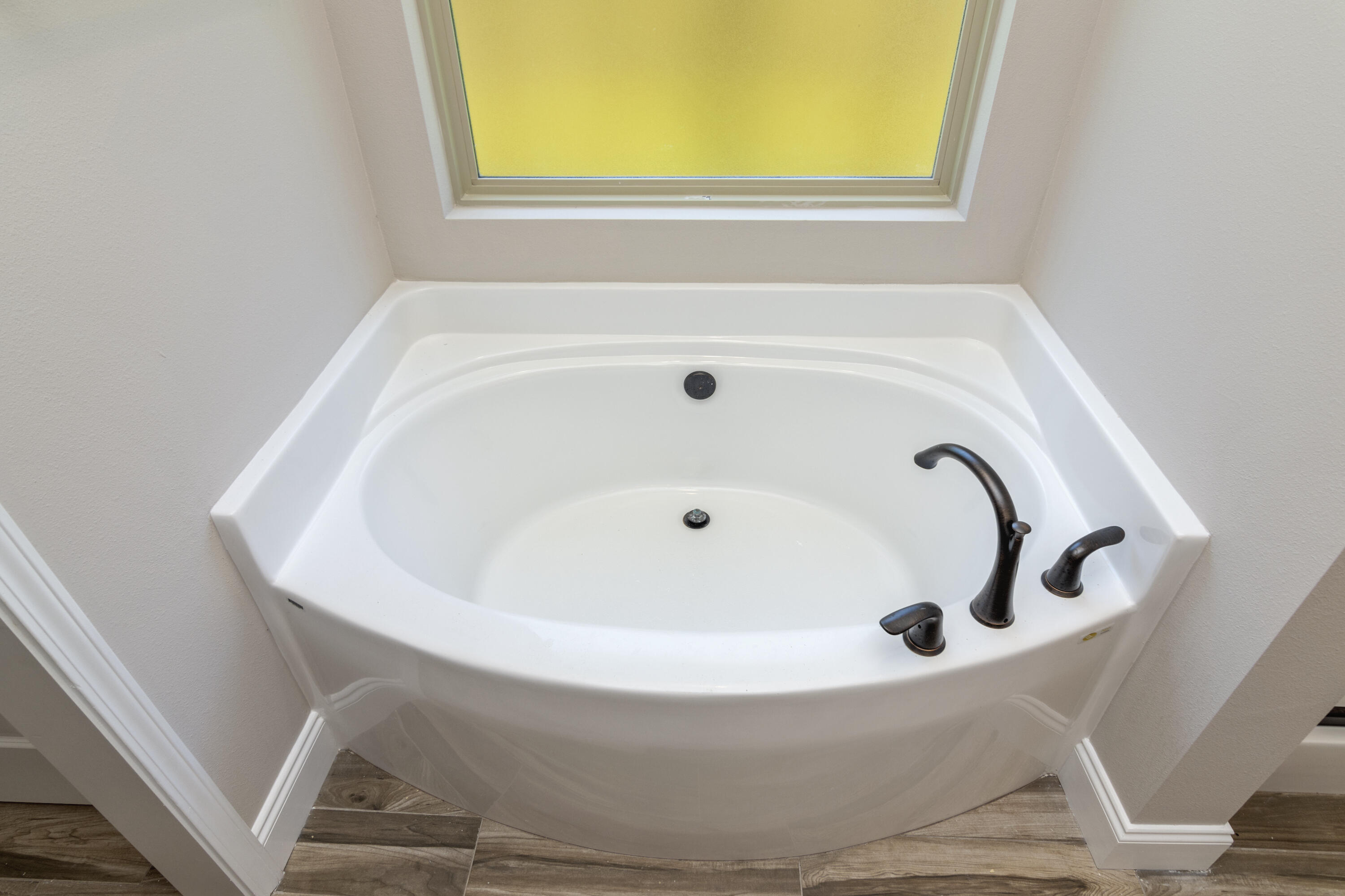 MCKENZIE MEADOWS - Residential