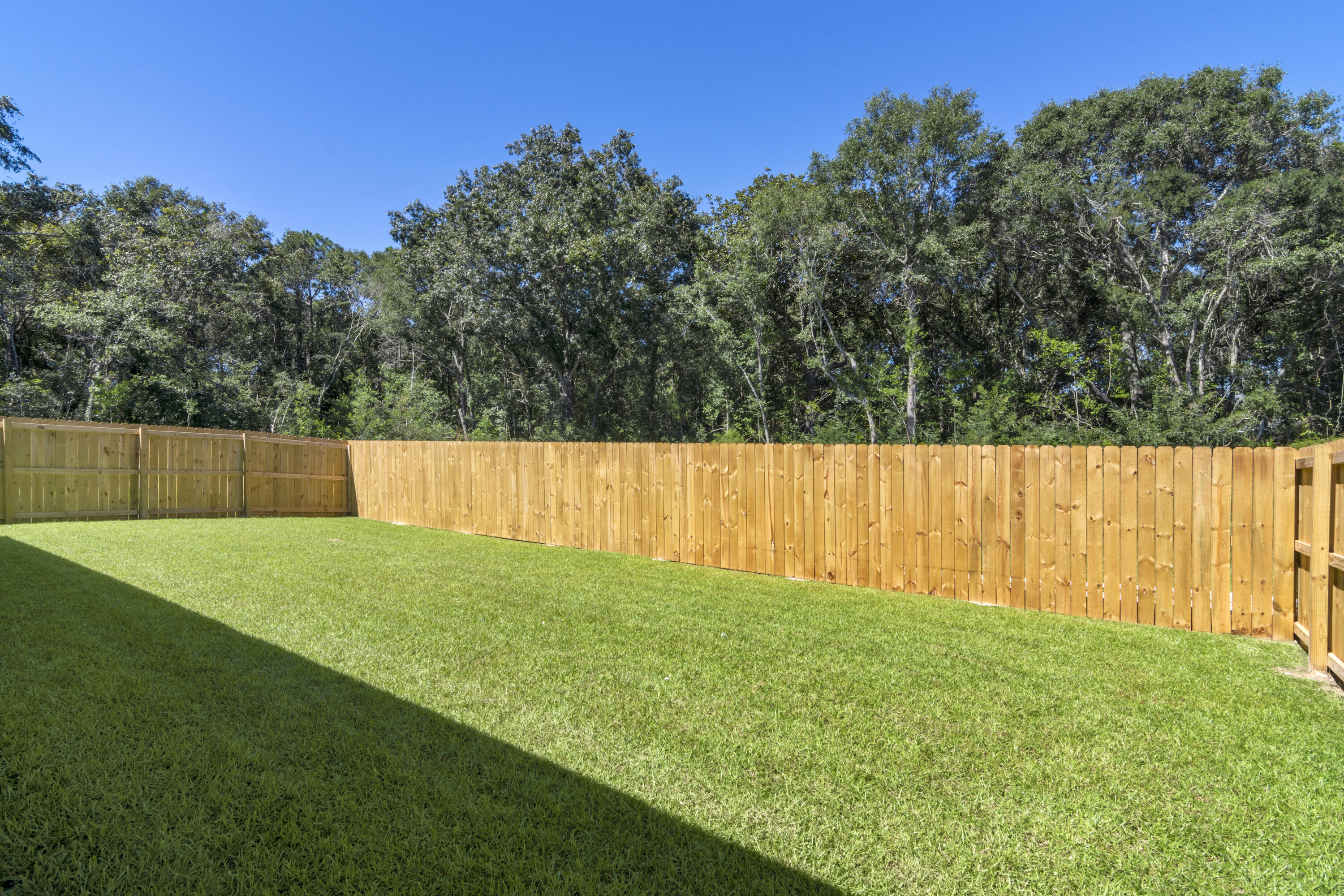 MCKENZIE MEADOWS - Residential