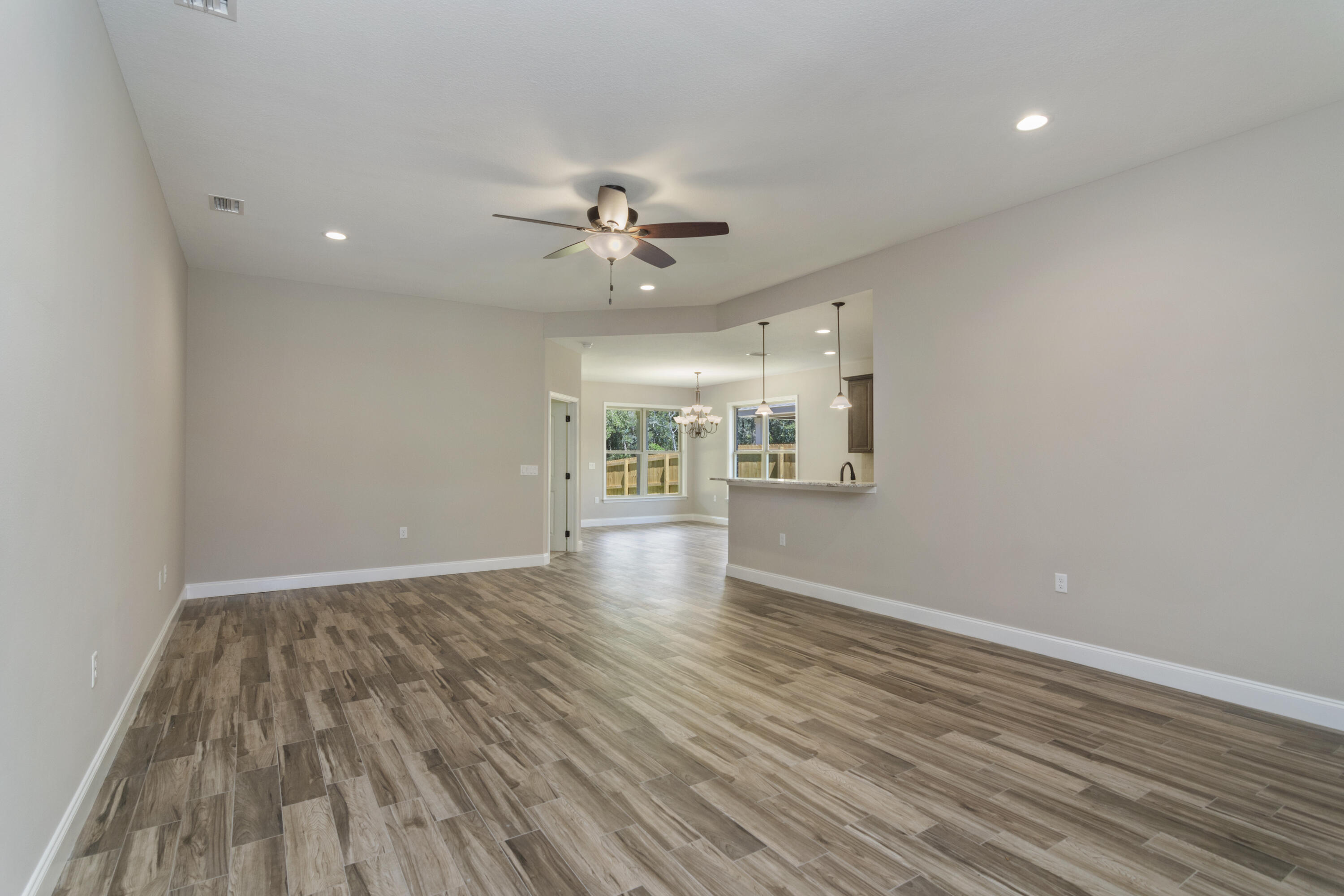 MCKENZIE MEADOWS - Residential