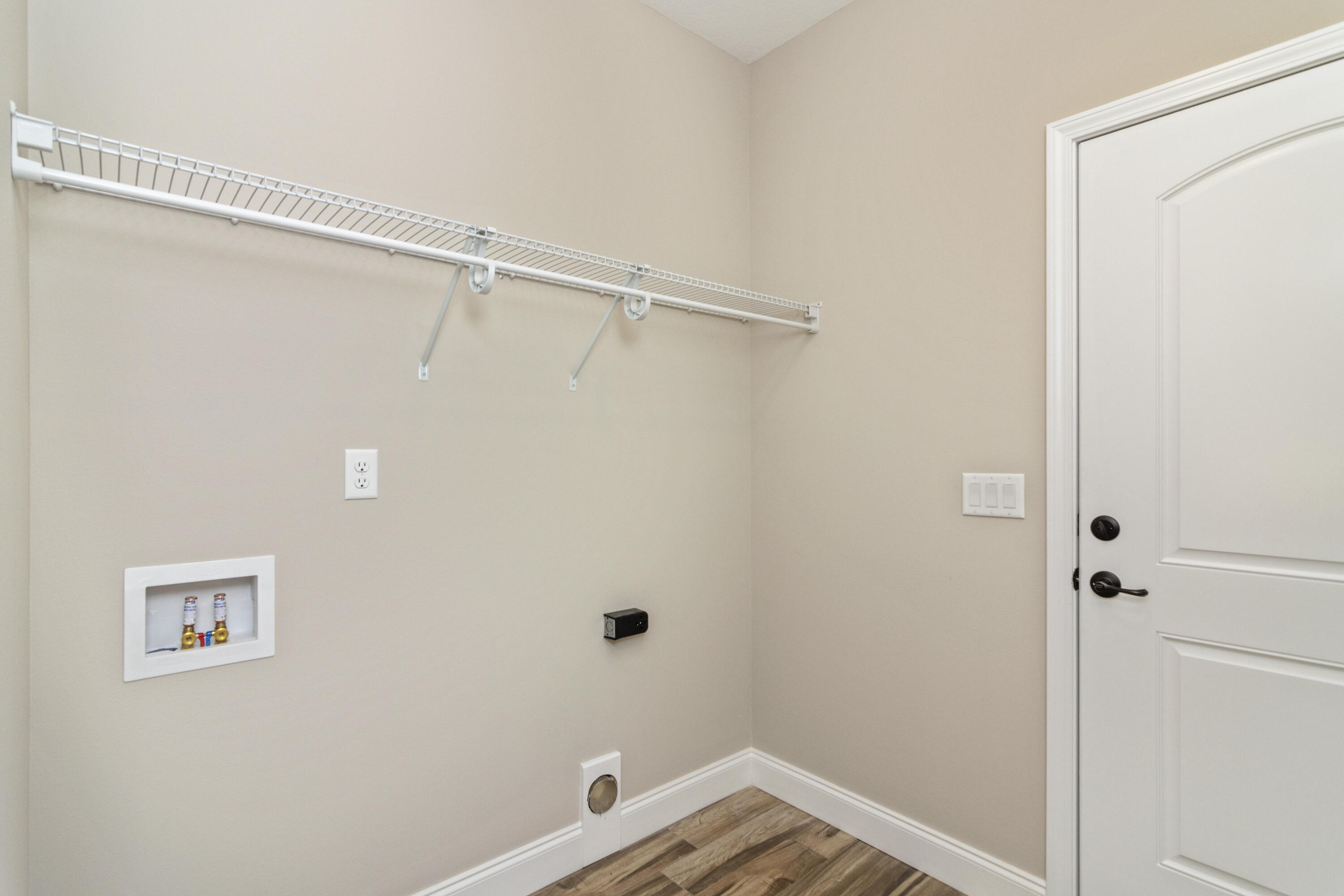 MCKENZIE MEADOWS - Residential