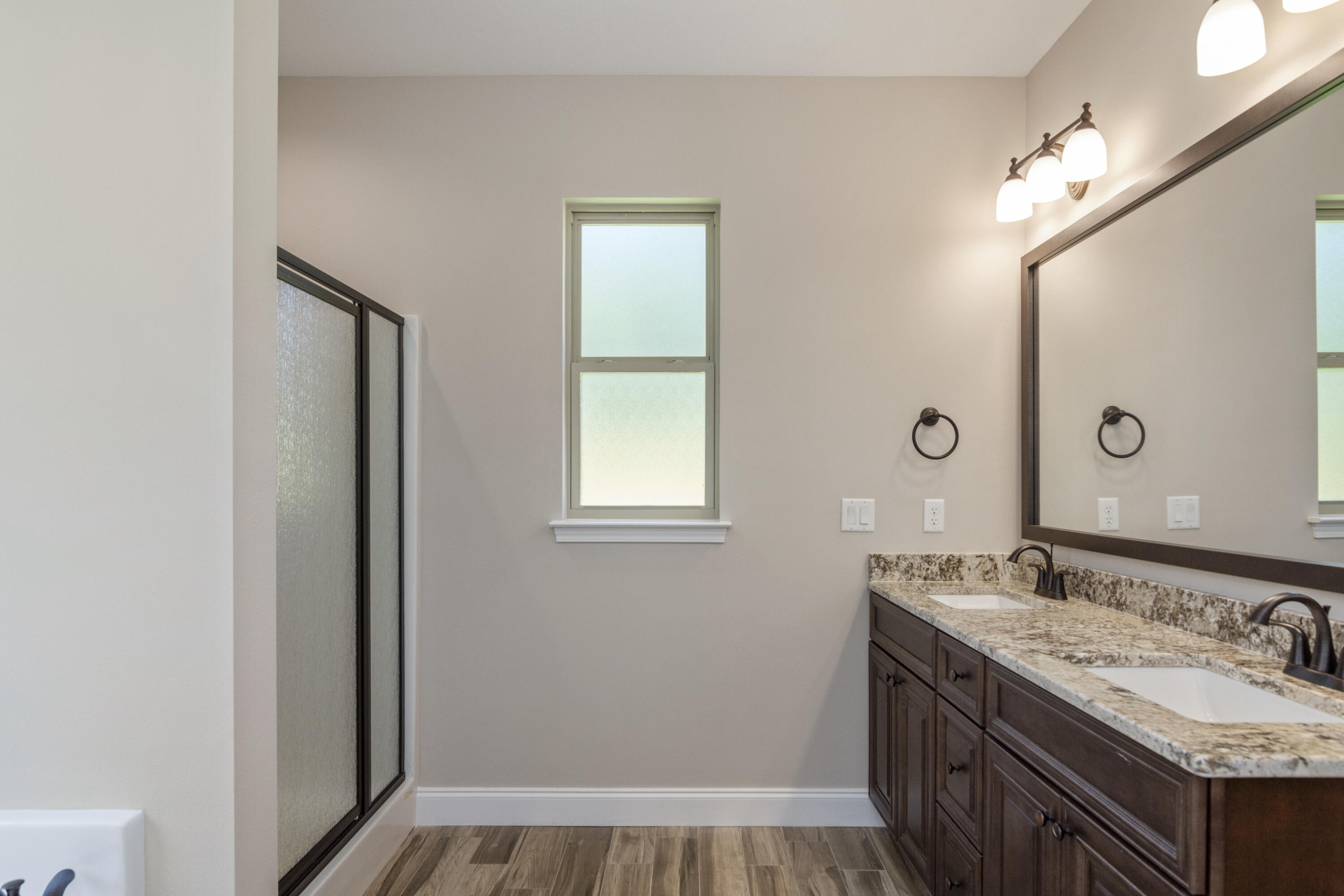 MCKENZIE MEADOWS - Residential