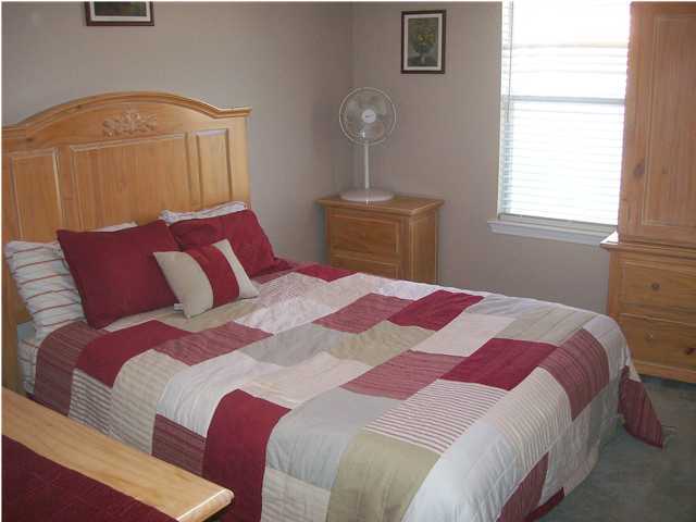 SKY RIDGE ESTATES 1ST ADD - Residential Lease