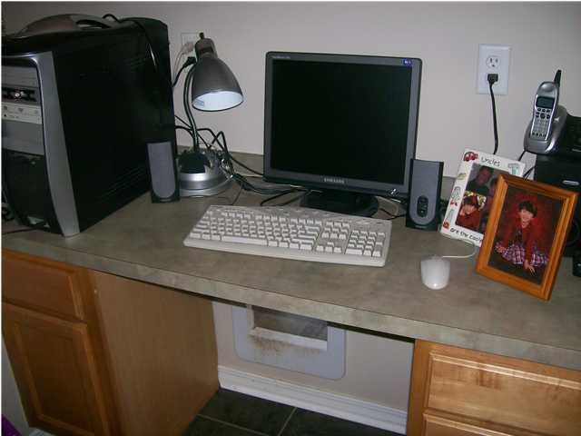 SKY RIDGE ESTATES 1ST ADD - Residential Lease