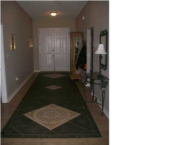 SKY RIDGE ESTATES 1ST ADD - Residential Lease