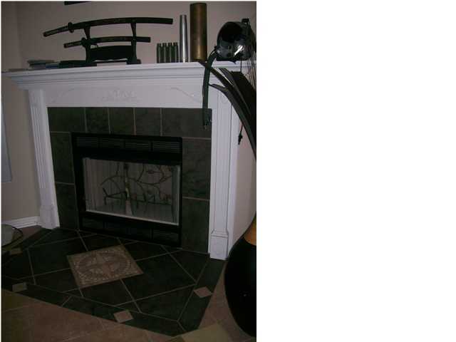 SKY RIDGE ESTATES 1ST ADD - Residential Lease