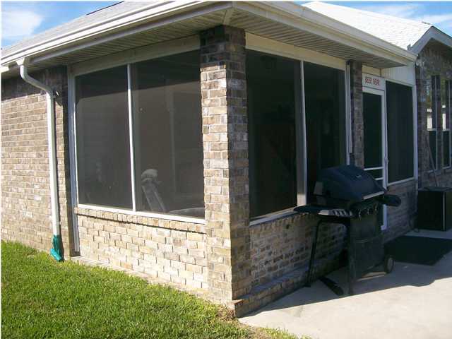 SKY RIDGE ESTATES 1ST ADD - Residential Lease