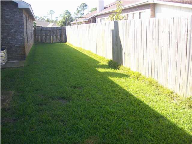 SKY RIDGE ESTATES 1ST ADD - Residential Lease