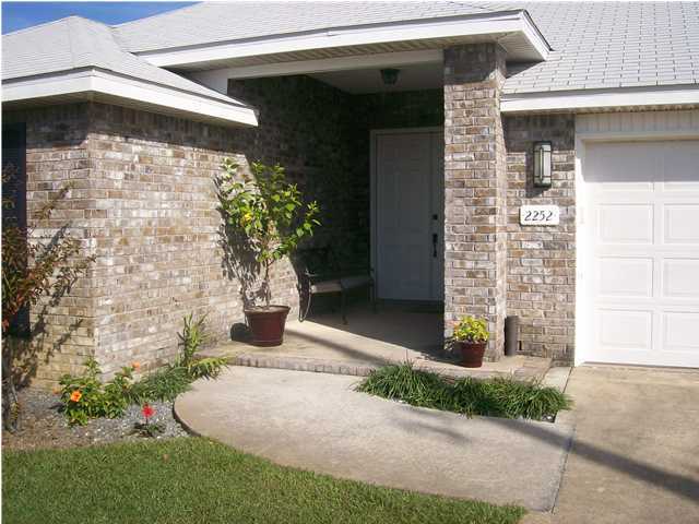 SKY RIDGE ESTATES 1ST ADD - Residential Lease