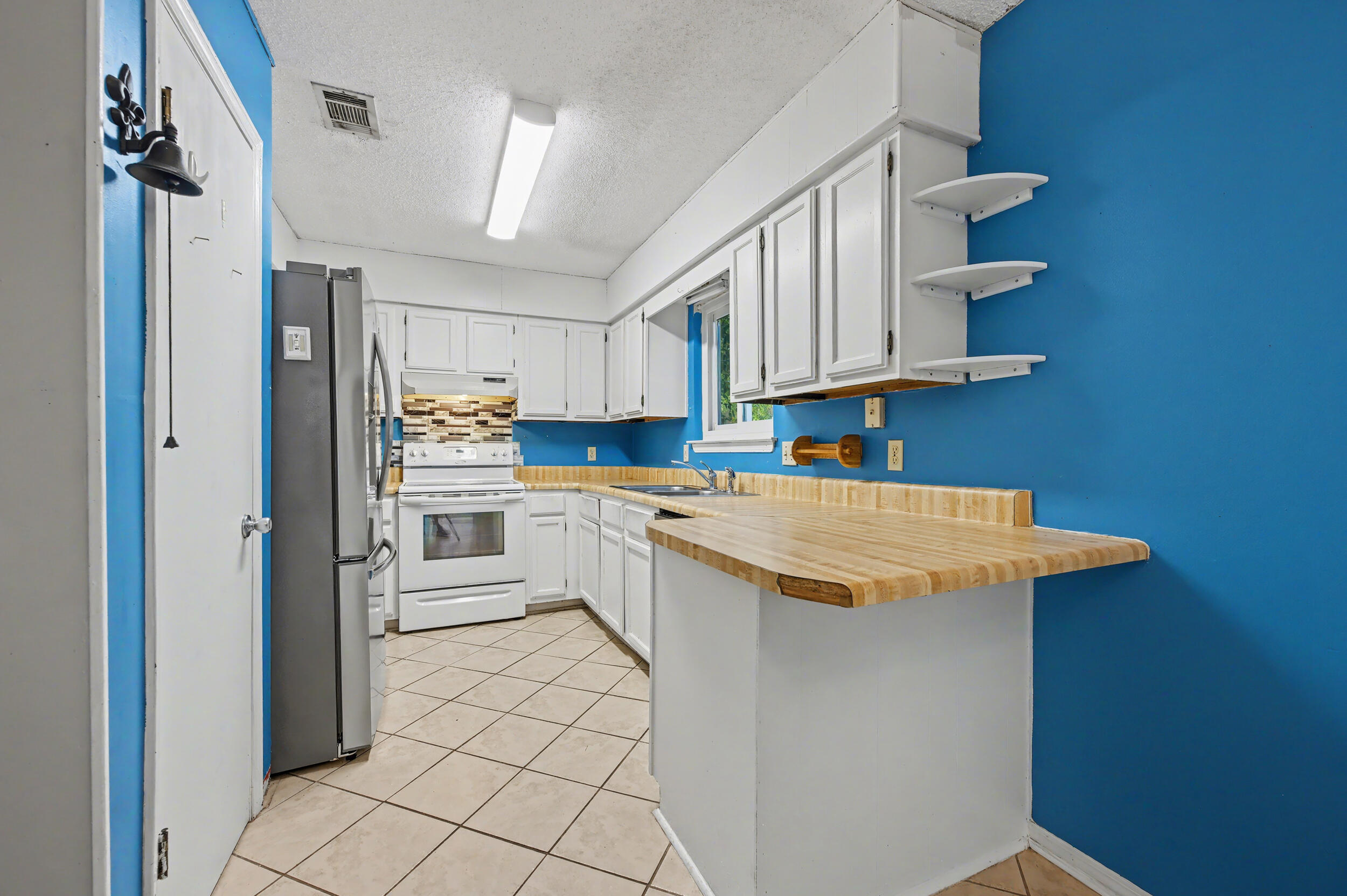 DOGWOOD TERRACE - Residential