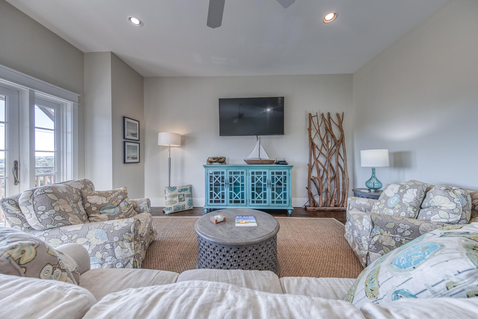 EASTERN LAKE VILLAGE - Residential