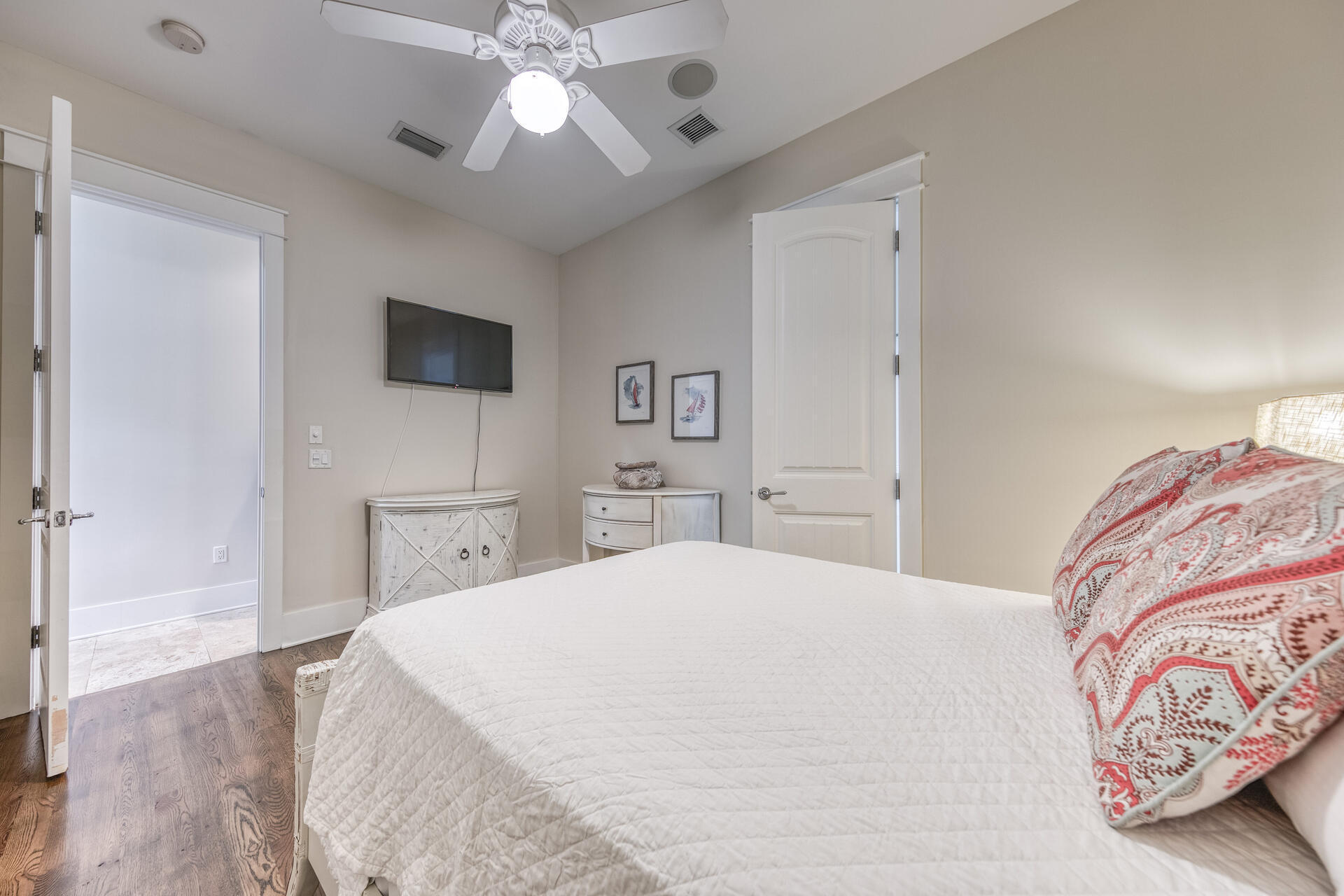 EASTERN LAKE VILLAGE - Residential