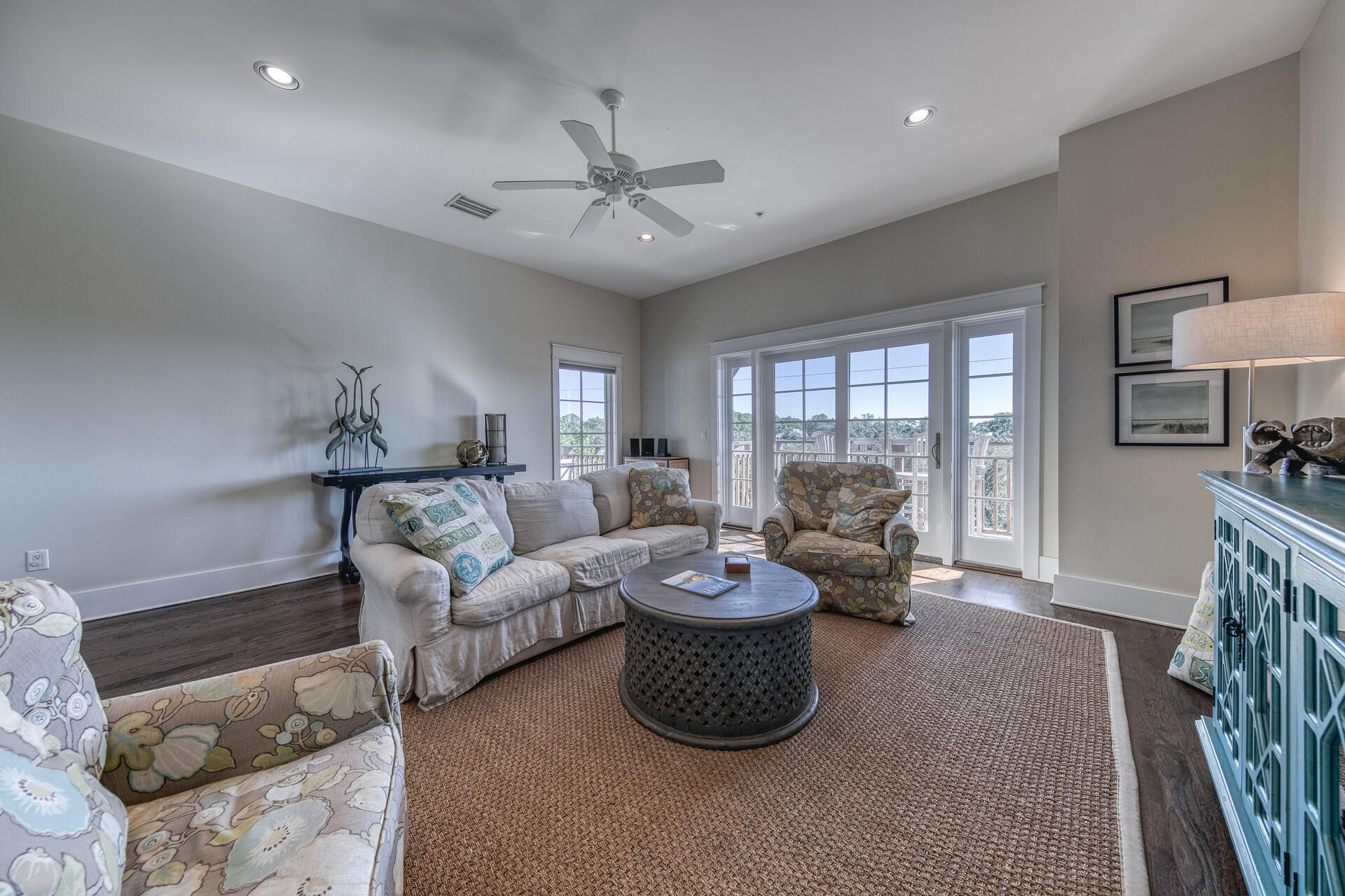 EASTERN LAKE VILLAGE - Residential