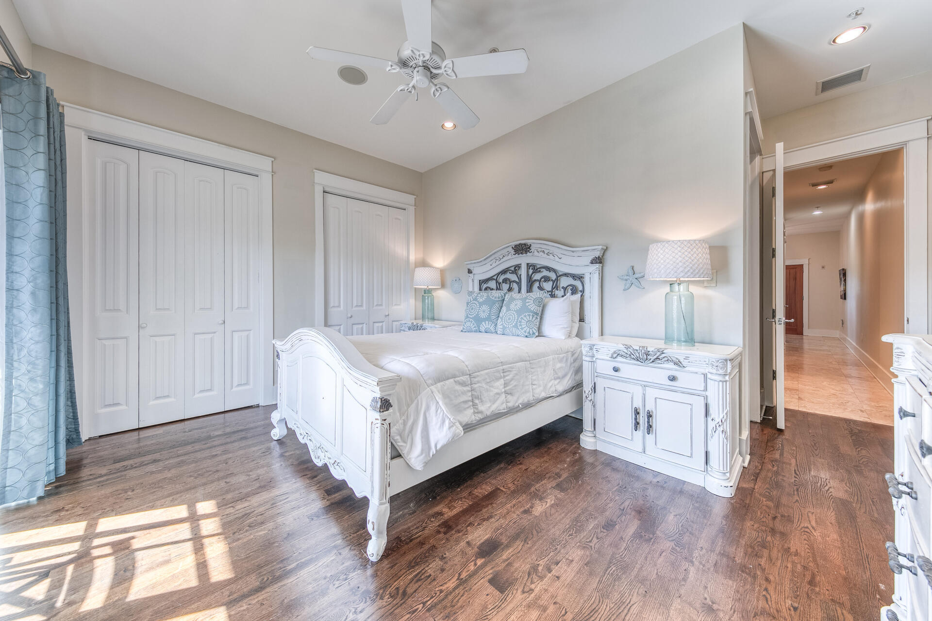 EASTERN LAKE VILLAGE - Residential