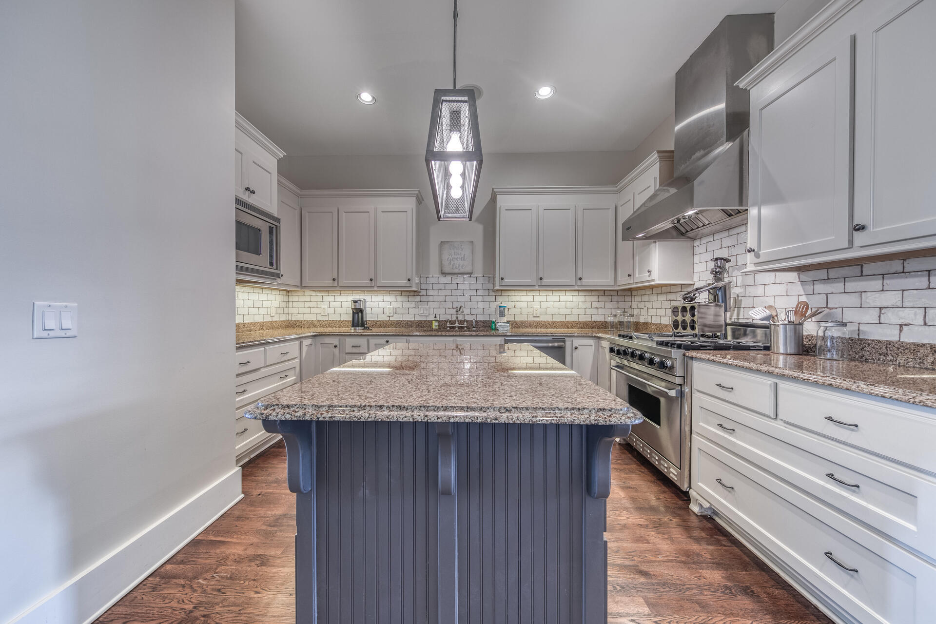 EASTERN LAKE VILLAGE - Residential