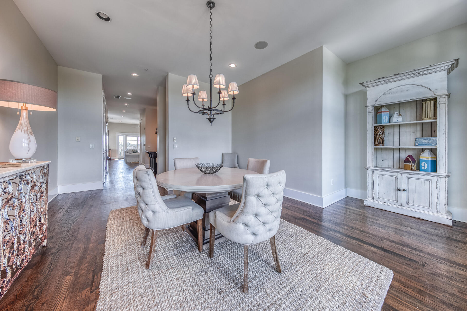 EASTERN LAKE VILLAGE - Residential