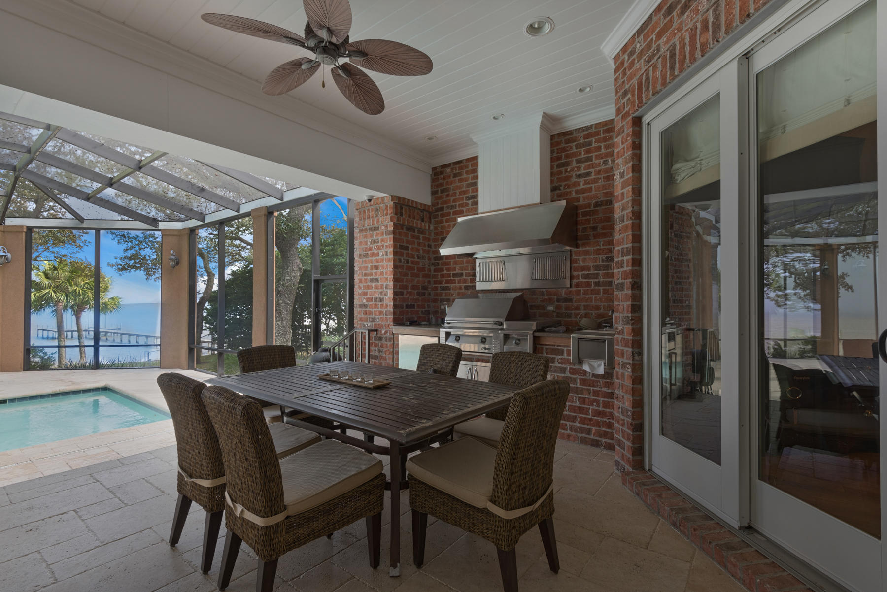 Elliot Point - Residential