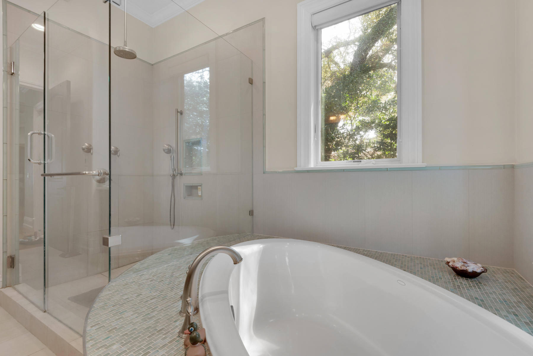 Elliot Point - Residential