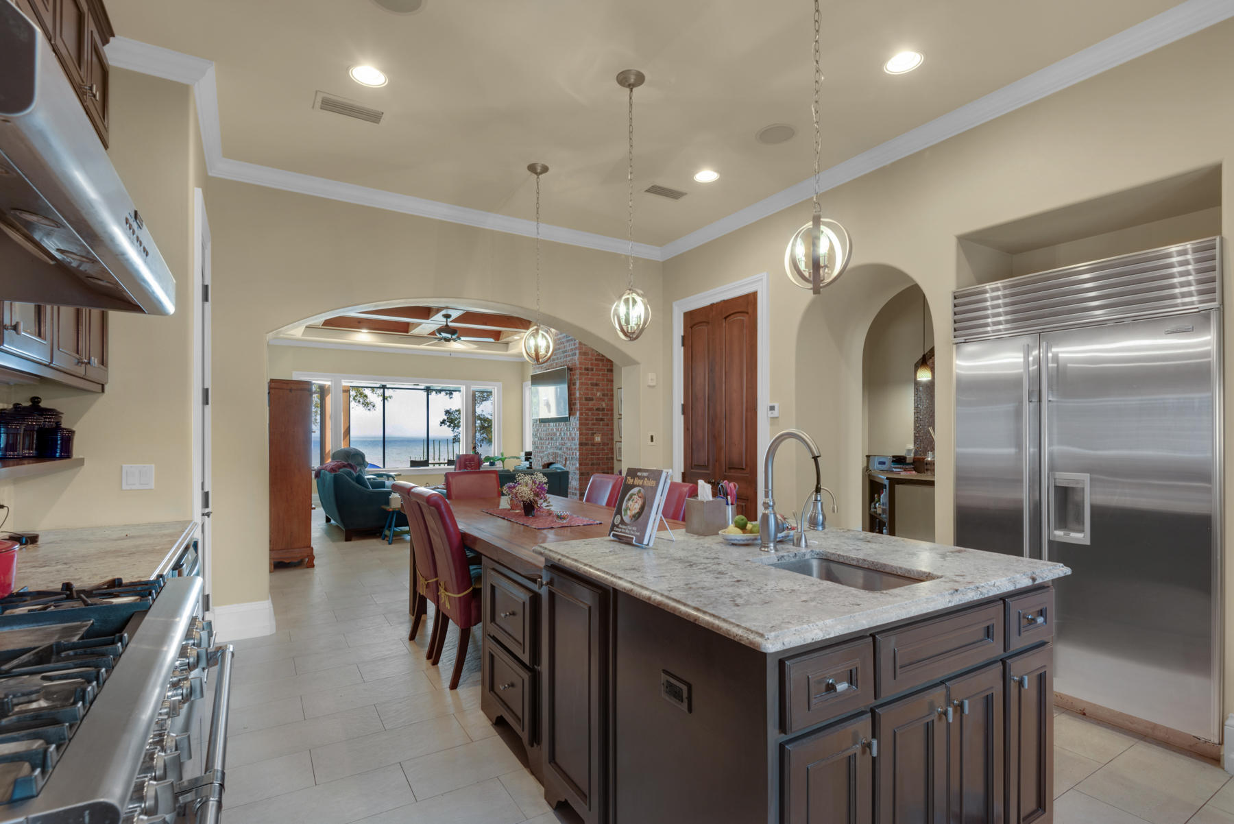 Elliot Point - Residential