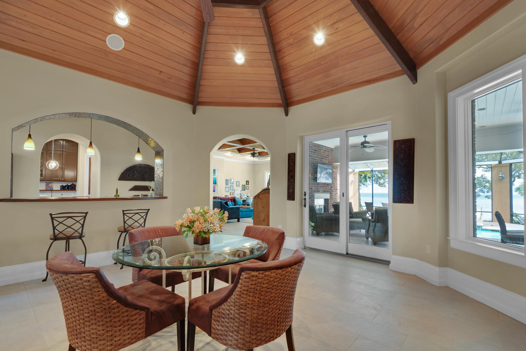 Elliot Point - Residential