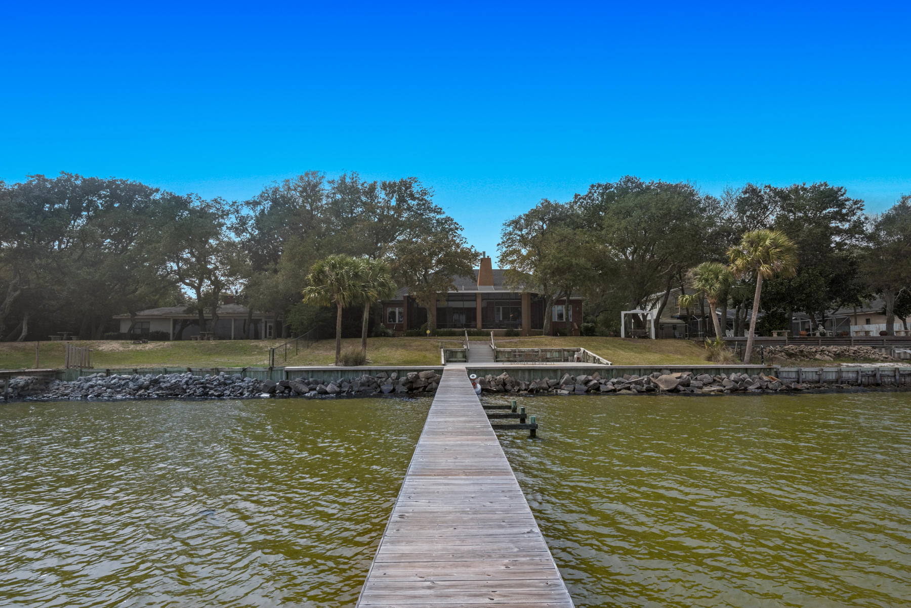 Elliot Point - Residential