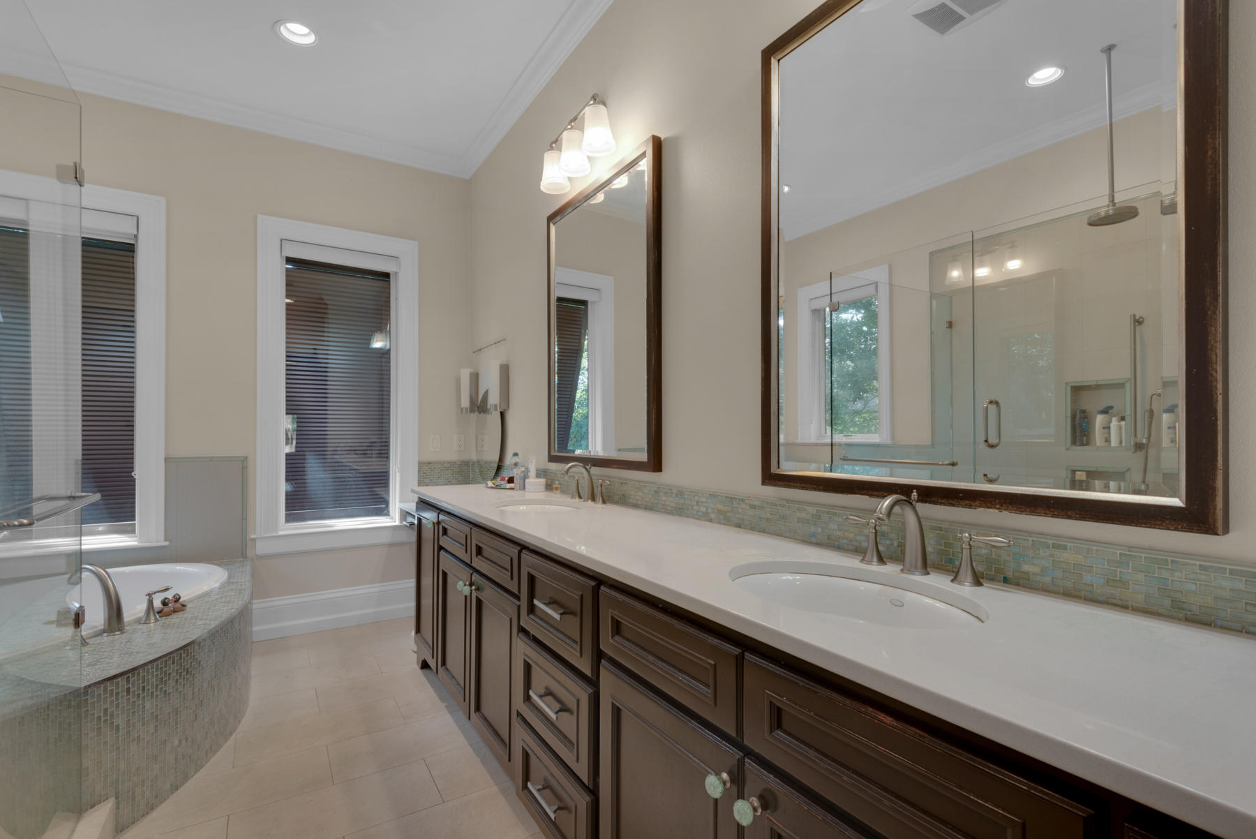 Elliot Point - Residential