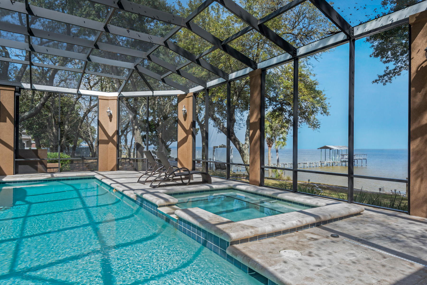 Elliot Point - Residential