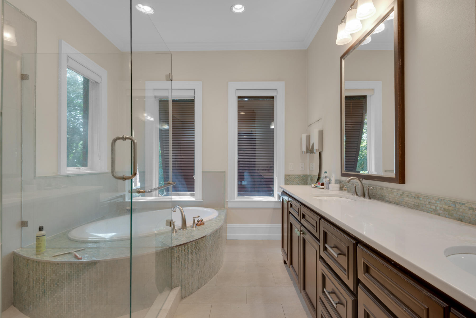 Elliot Point - Residential