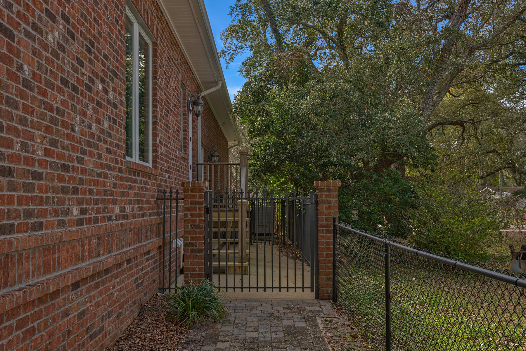 Elliot Point - Residential