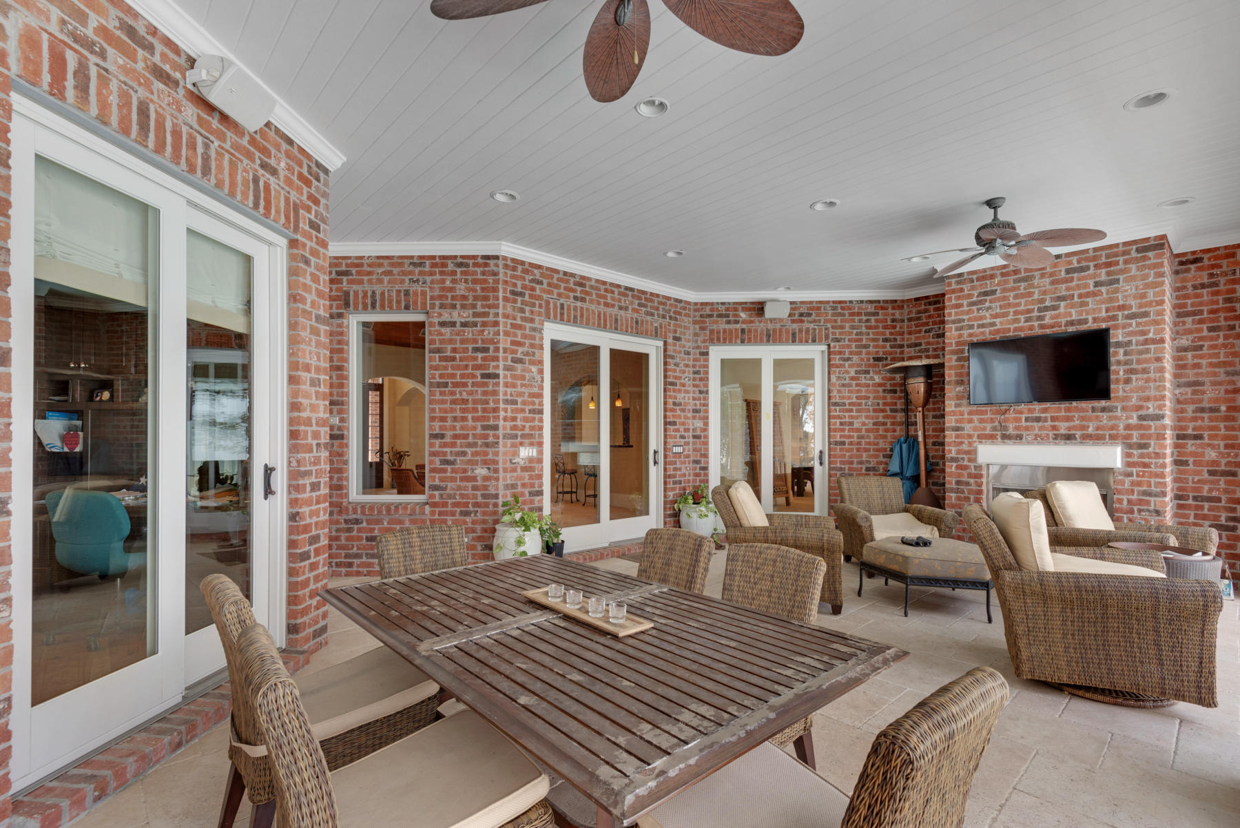 Elliot Point - Residential