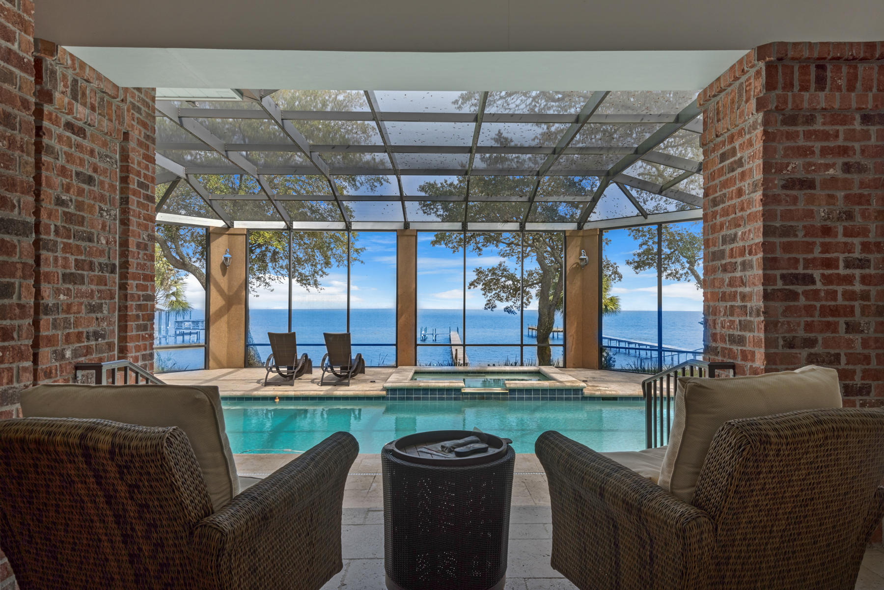 Elliot Point - Residential