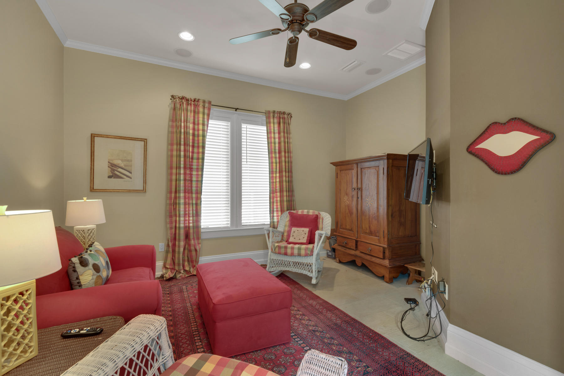 Elliot Point - Residential