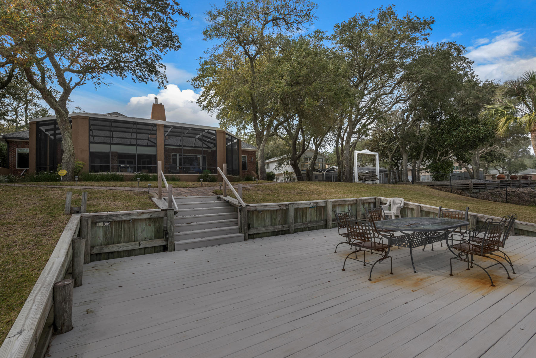 Elliot Point - Residential