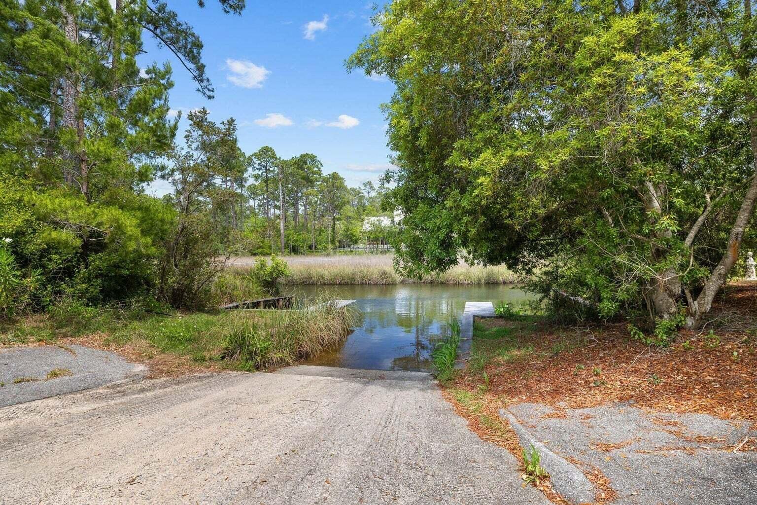 GRAYTON BAYOU - Land
