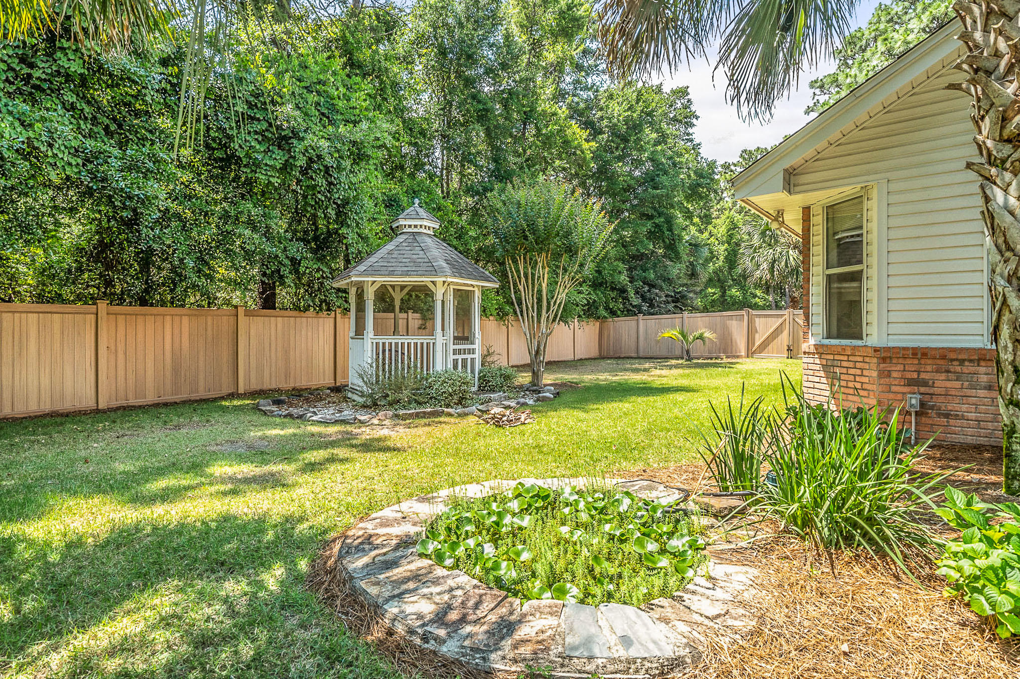 ROCKY BAYOU ESTATES 08A - Residential