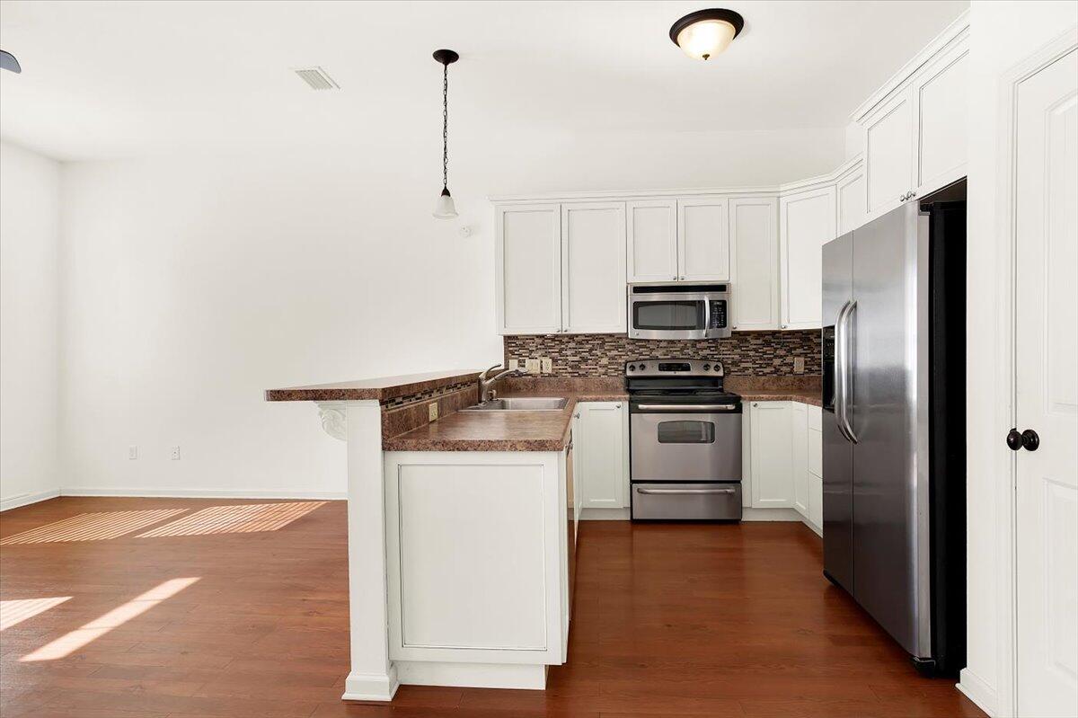 QUAIL HOLLOW - Residential