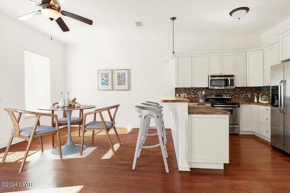 QUAIL HOLLOW - Residential