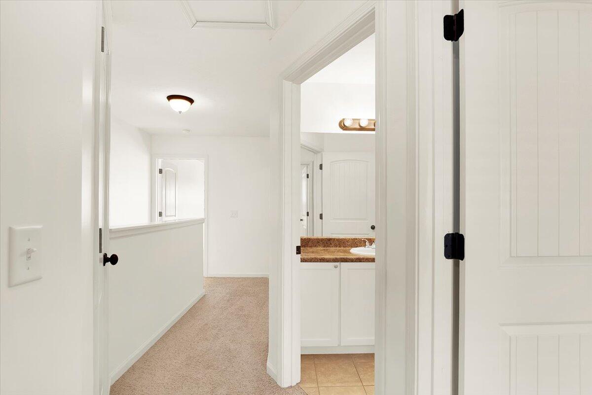 QUAIL HOLLOW - Residential