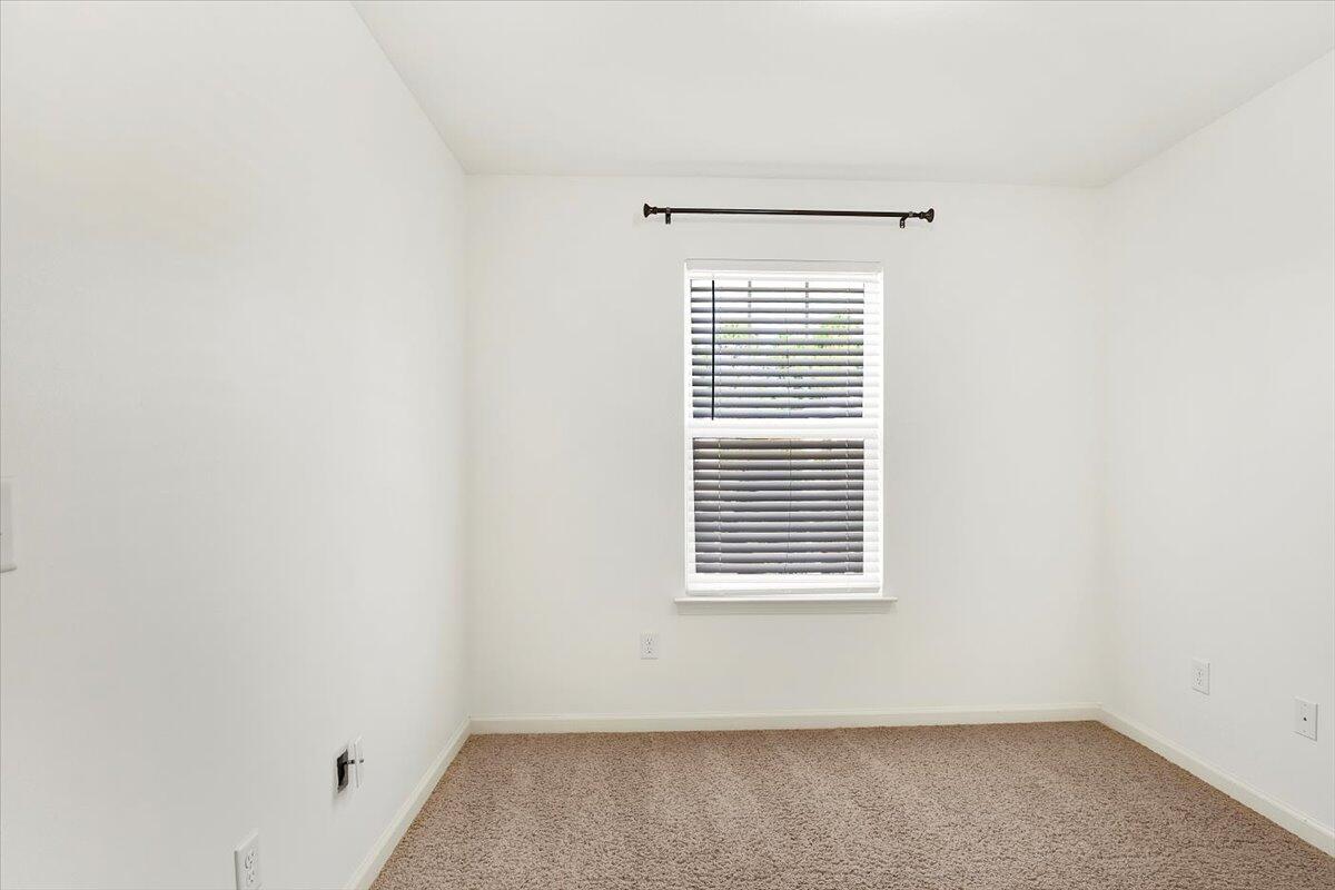 QUAIL HOLLOW - Residential