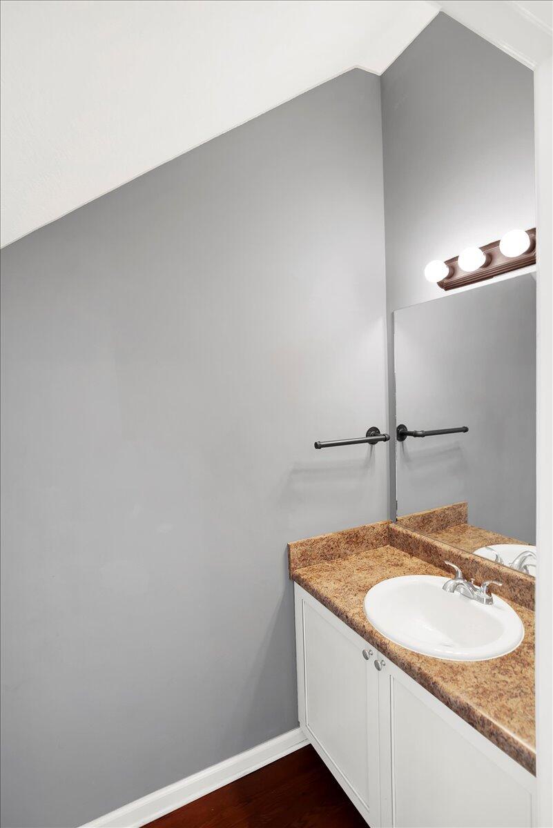 QUAIL HOLLOW - Residential