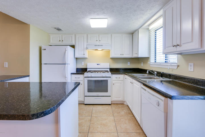 GULF HIGHLAND BEACH RESORT UNREC - Residential