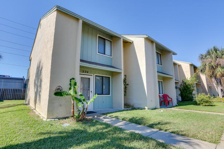 GULF HIGHLAND BEACH RESORT UNREC - Residential