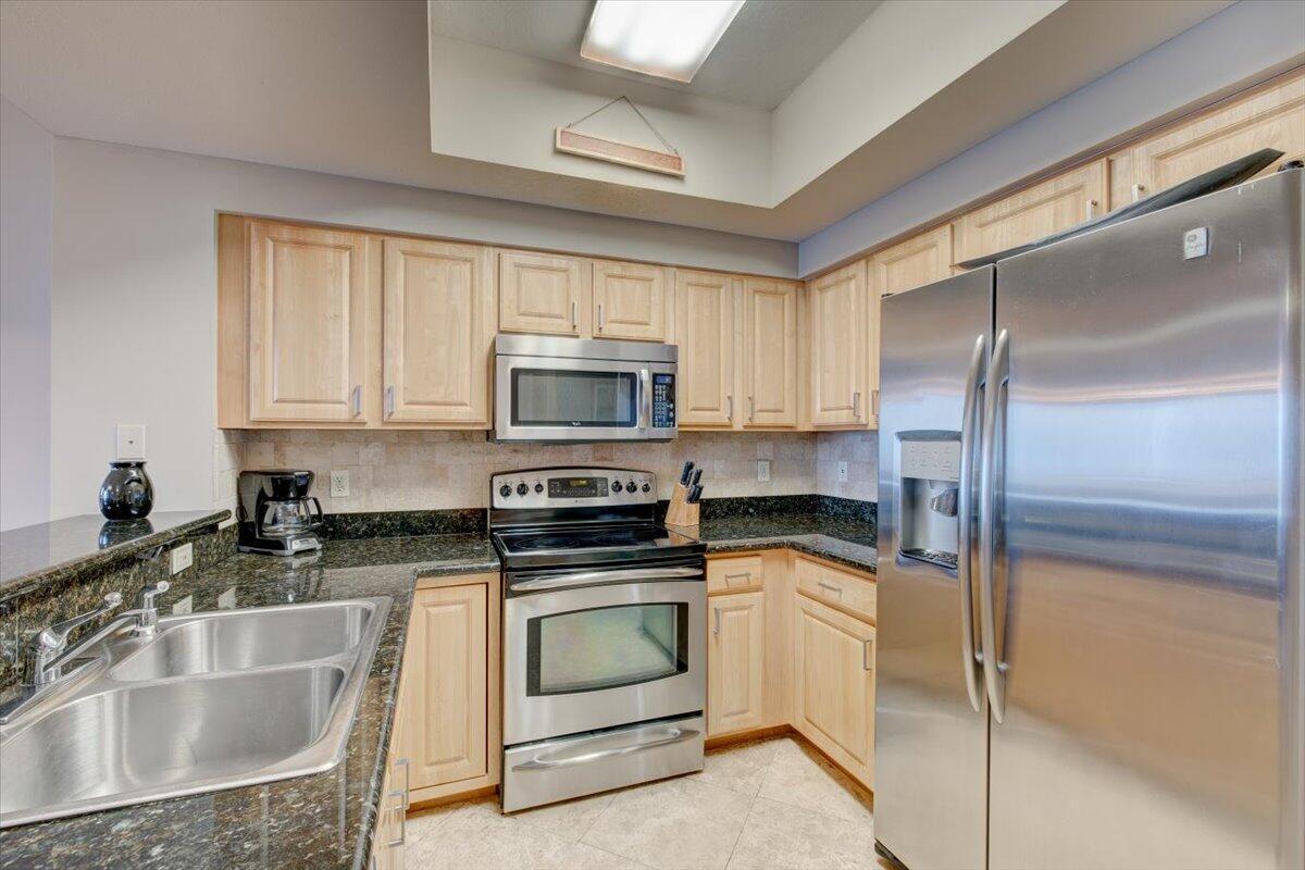 ARIEL DUNES II - Residential