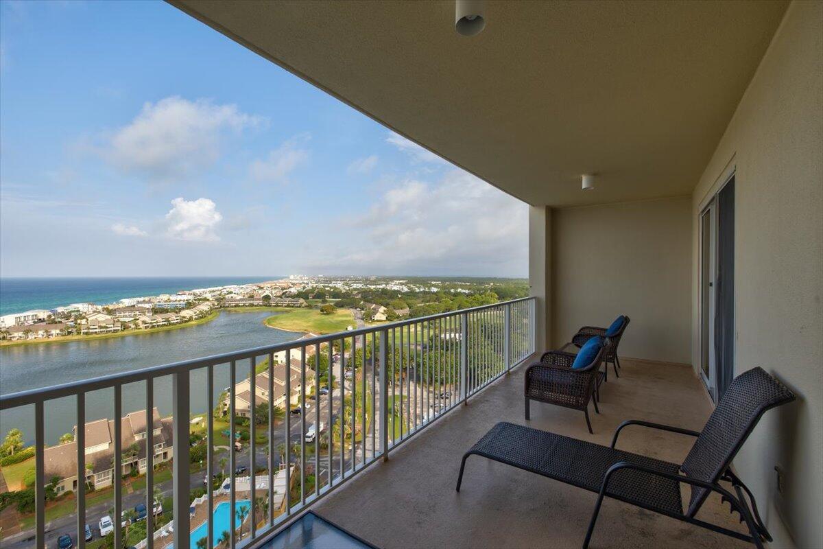 ARIEL DUNES II - Residential